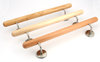 Holz-Handlauf-Set mit halbrunden Abschlüssen und Haltern